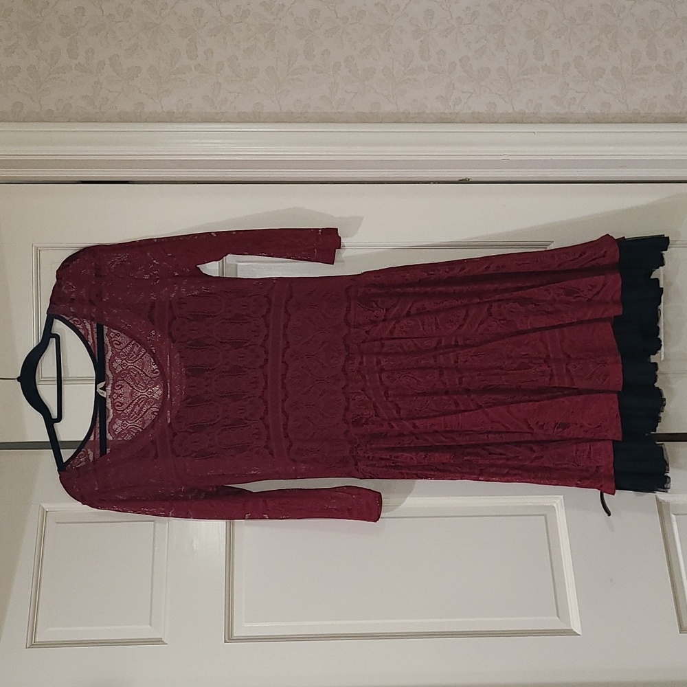 Burgundy lace dress size Large